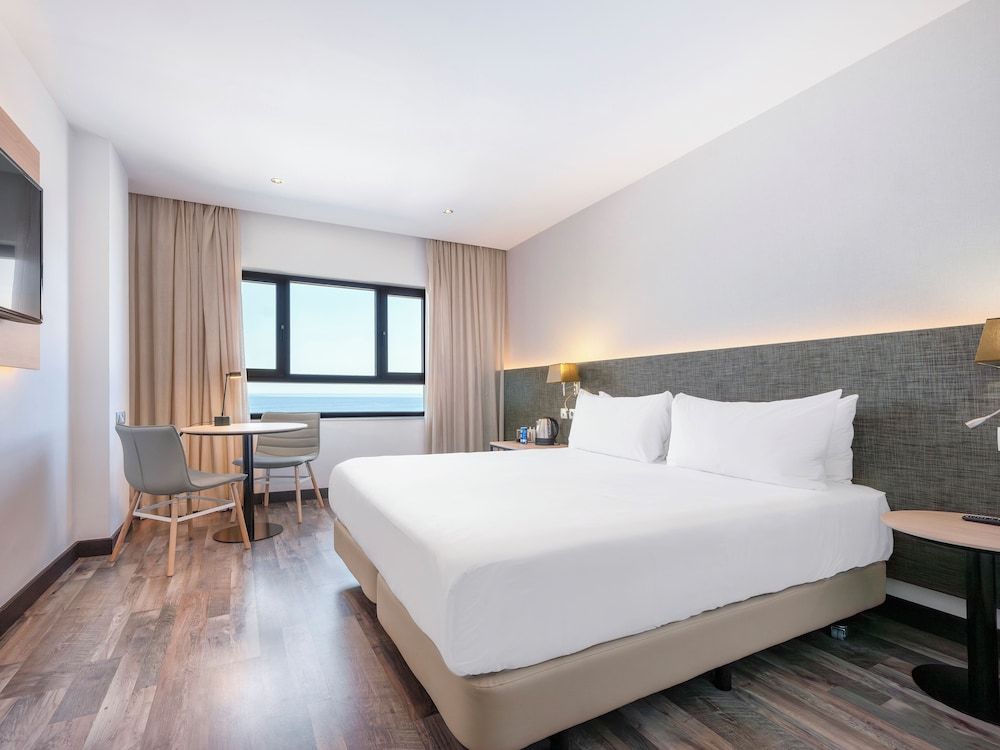 Hotel Cadiz Paseo del Mar, Affiliated by Melia 1