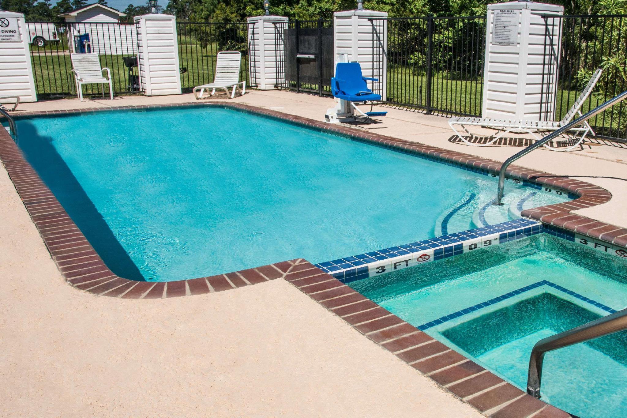 Super 8 by Wyndham Kountze Big Thicket Nat'l Pres 1