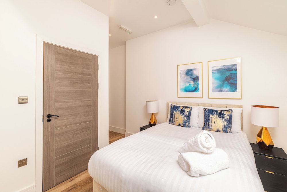 EPIC Luxury Penthouse Collection - Liverpool City Centre 2