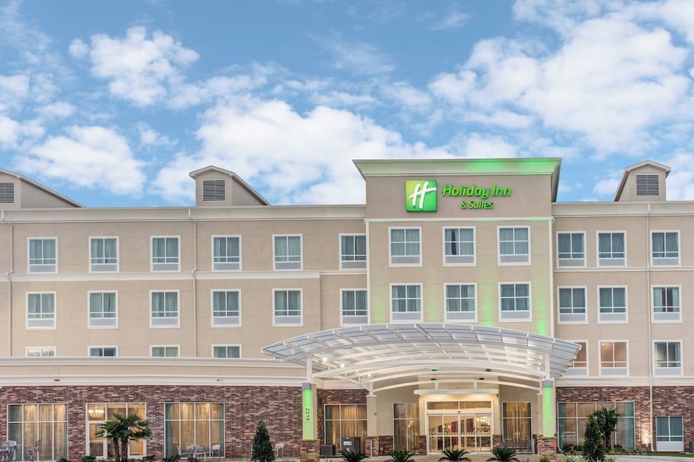 Holiday Inn & Suites LAFAYETTE NORTH by IHG 1