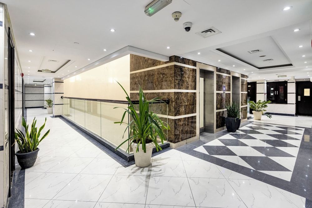 Crown Park Hotel 1