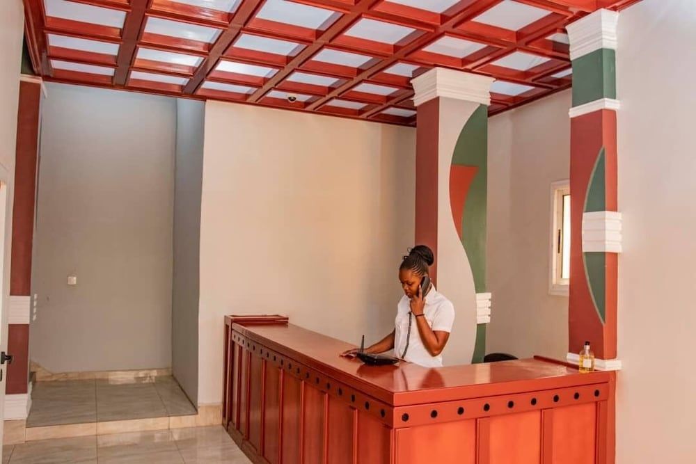 Paris - Yaounde - FONO HÔTEL Sarl - Yaounde