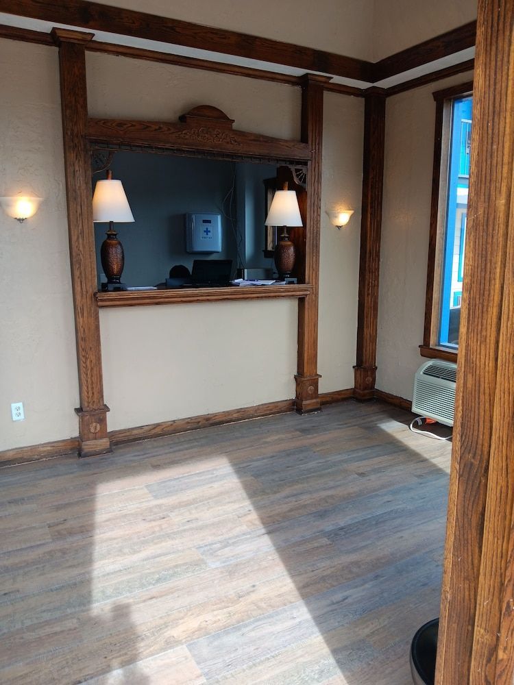 Ballparks Inn 2