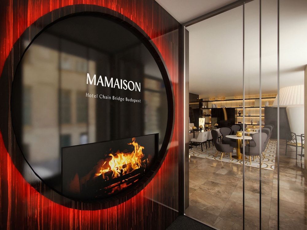 Mamaison Hotel Chain Bridge Budapest 1