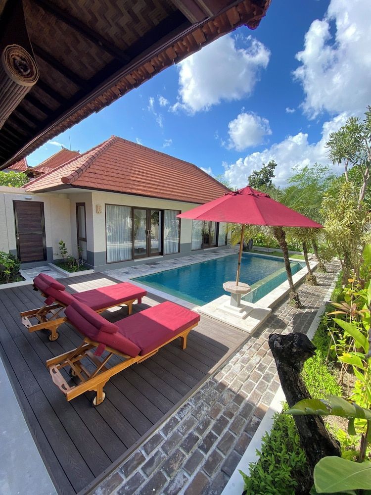 The Awan Villas Seminyak 1