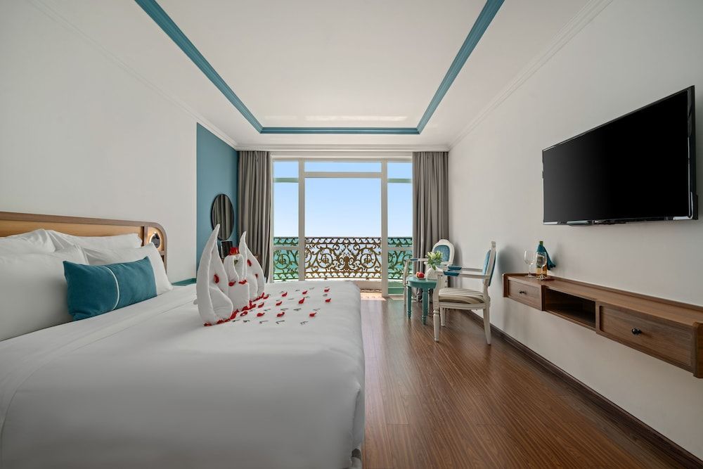 Paracel Beach Hotel 1
