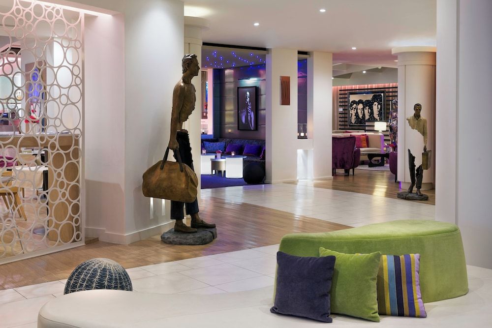 N’vY Manotel 2