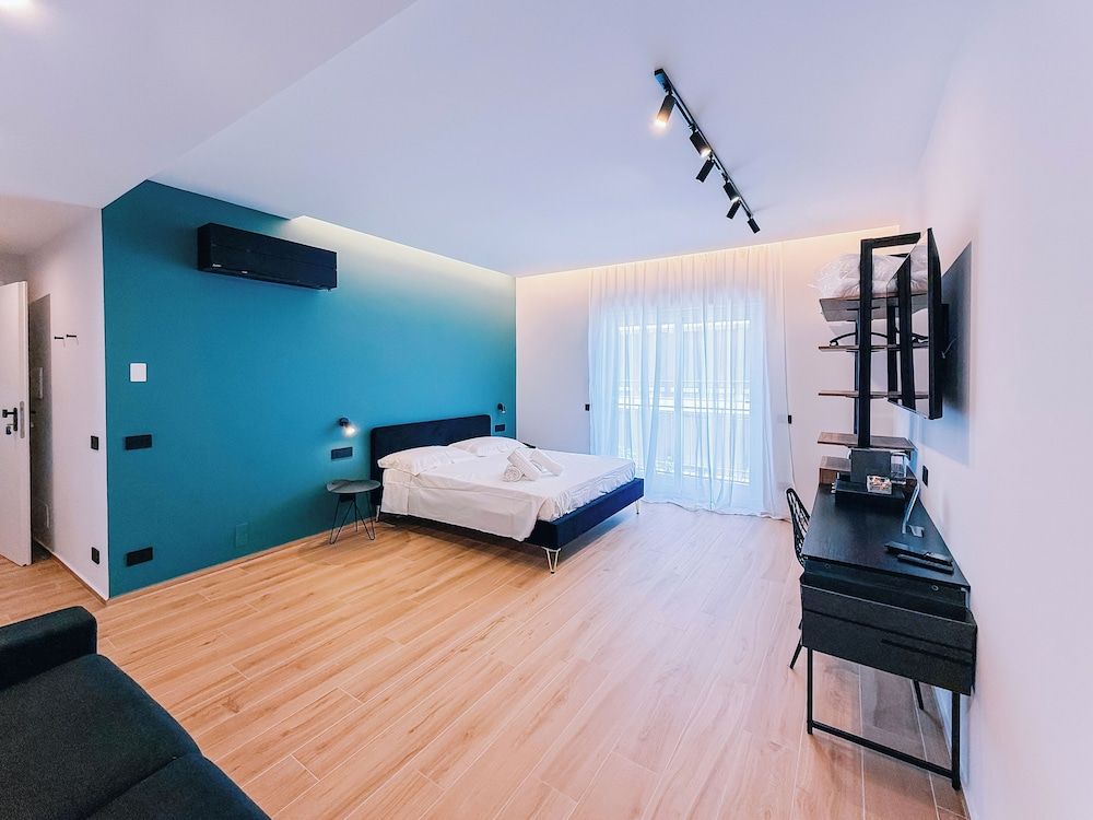 LumiaRooms B&B 1