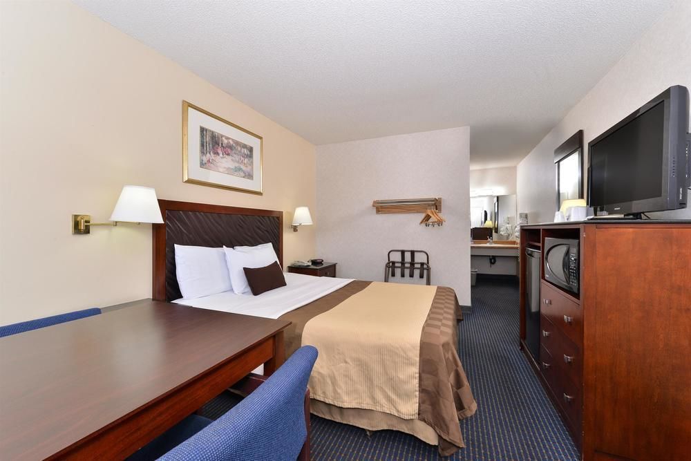 AMERICAS BEST VALUE INN 1