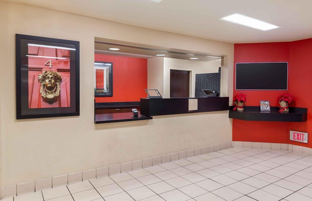 Extended Stay America Suites Raleigh Midtown 2