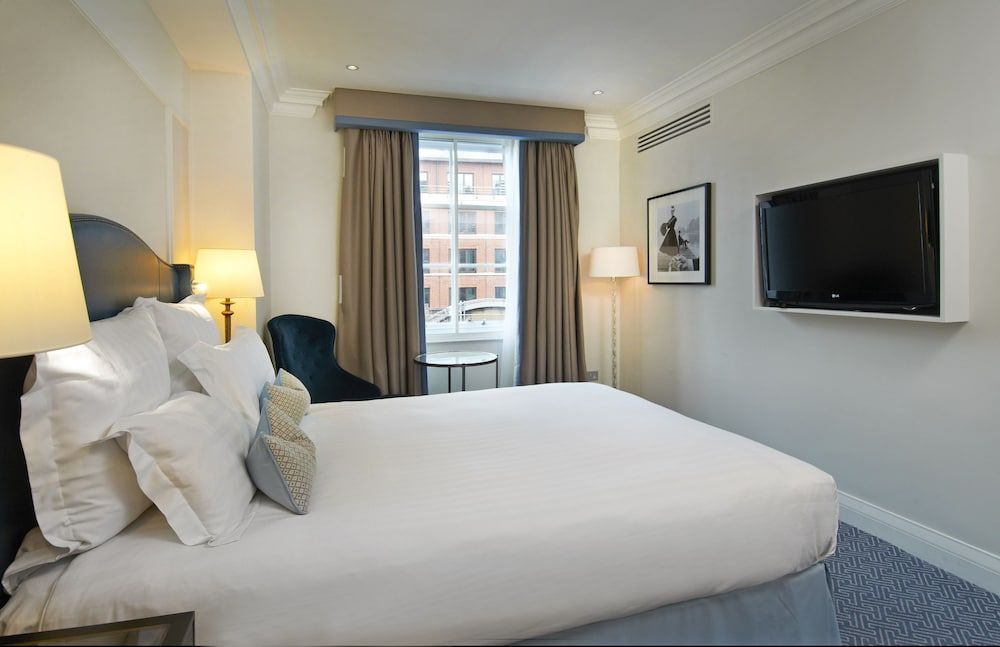 The Waldorf Hilton, London 2