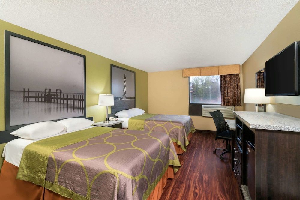 Super 8 by Wyndham Raleigh North East 2