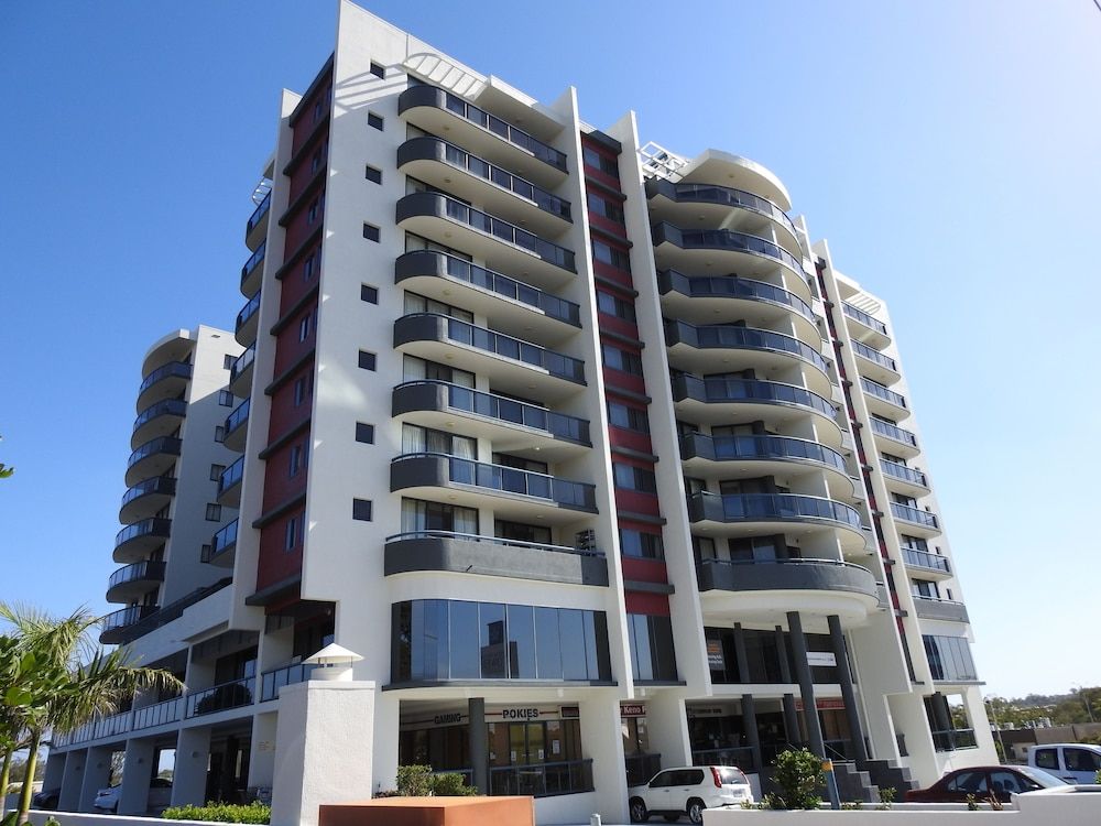 Springwood Tower Apartment Hotel 1
