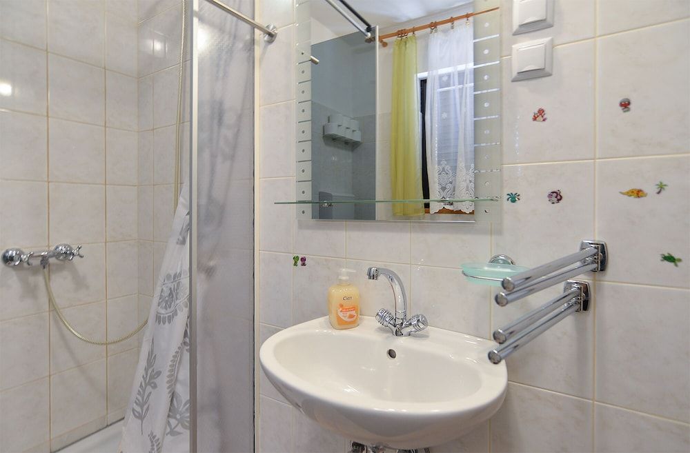Apartments Anka 1223 2