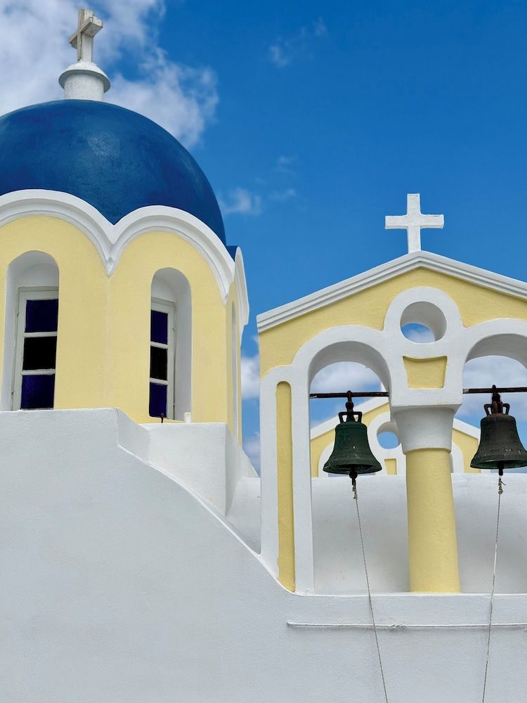 Fira Value Rooms- Fira Center- Capital Santorini 1