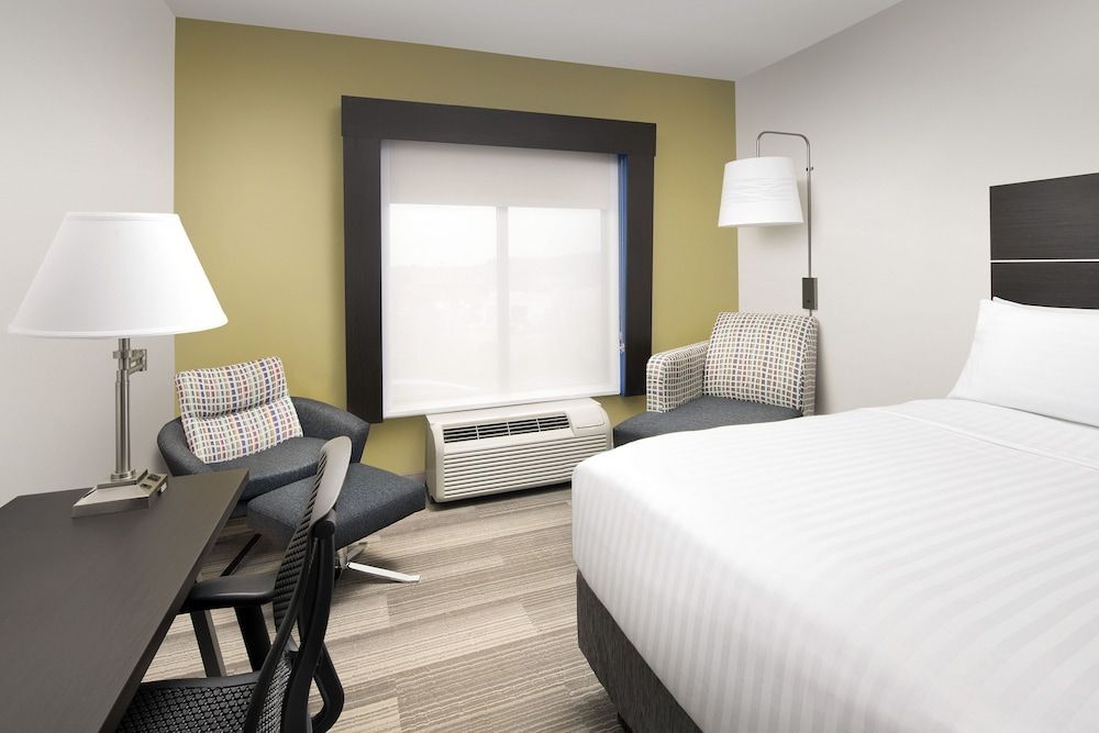 Holiday Inn Express KNOXVILLE-STRAWBERRY PLAINS by IHG 2