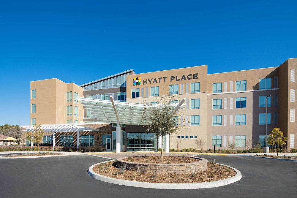 Hyatt Place Bakersfield 1