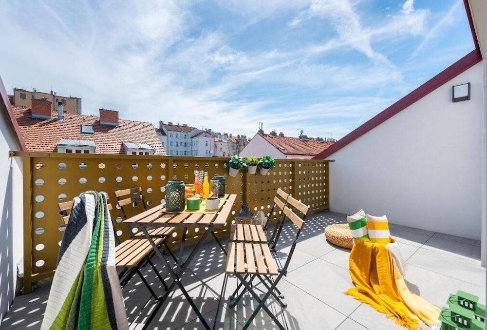 Libero Apartments 1