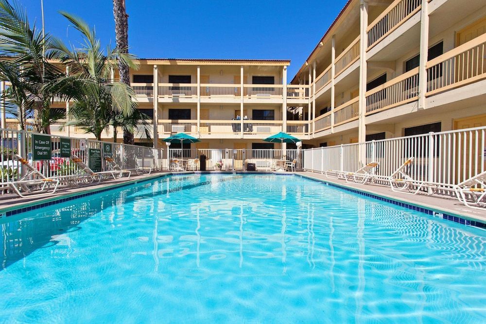 La Quinta Inn by Wyndham Costa Mesa Orange County 1