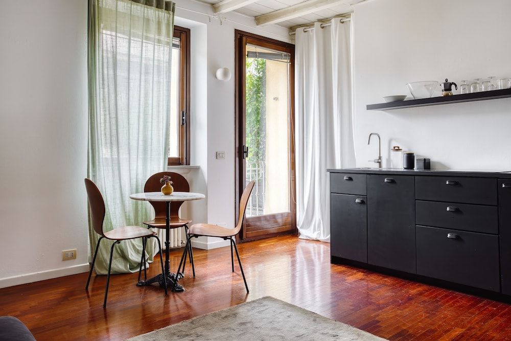 JOIVY Superb Studio In The Centre Of Milan 1