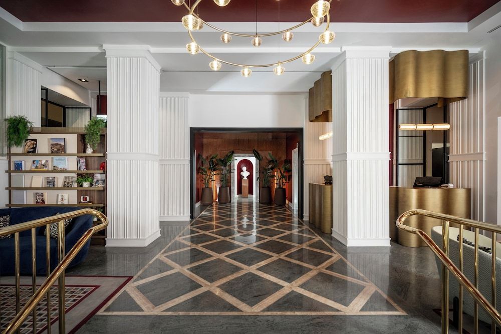 Grand Hotel Oriente 2