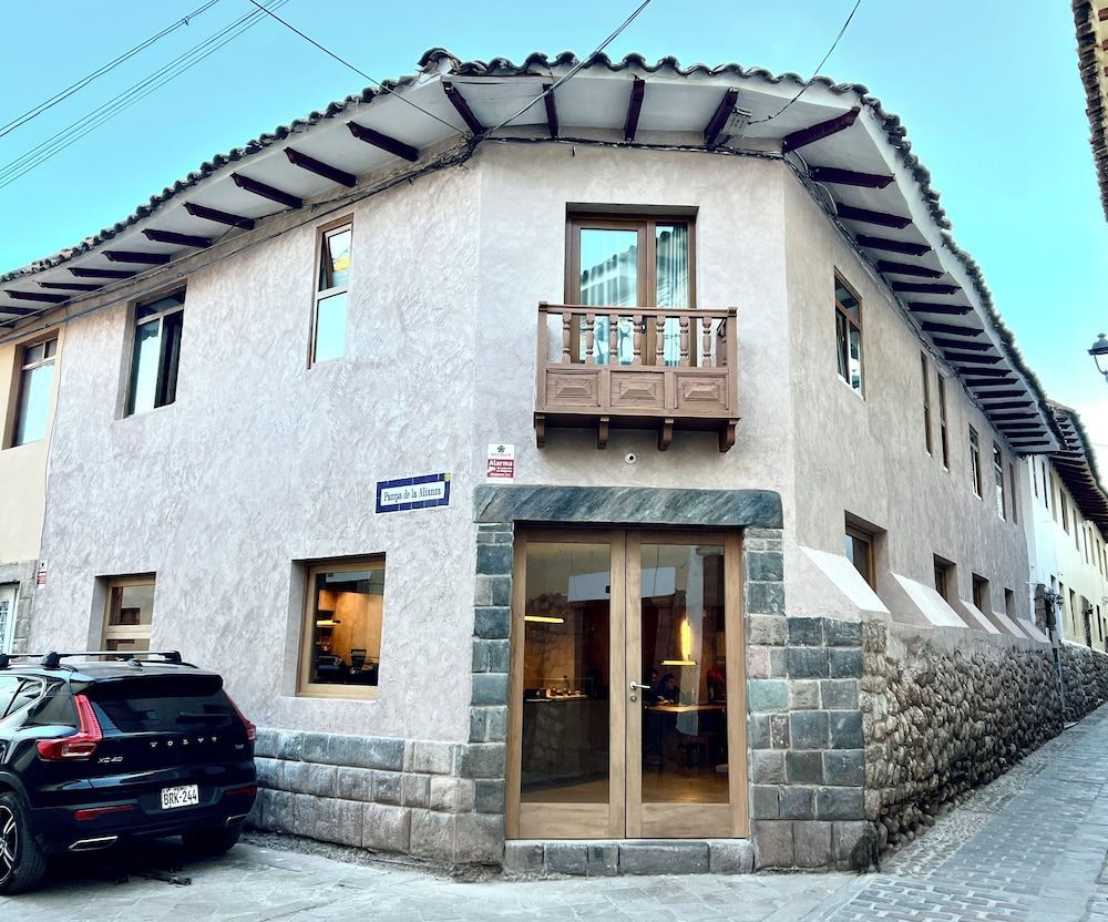 Hm Montes Central 1