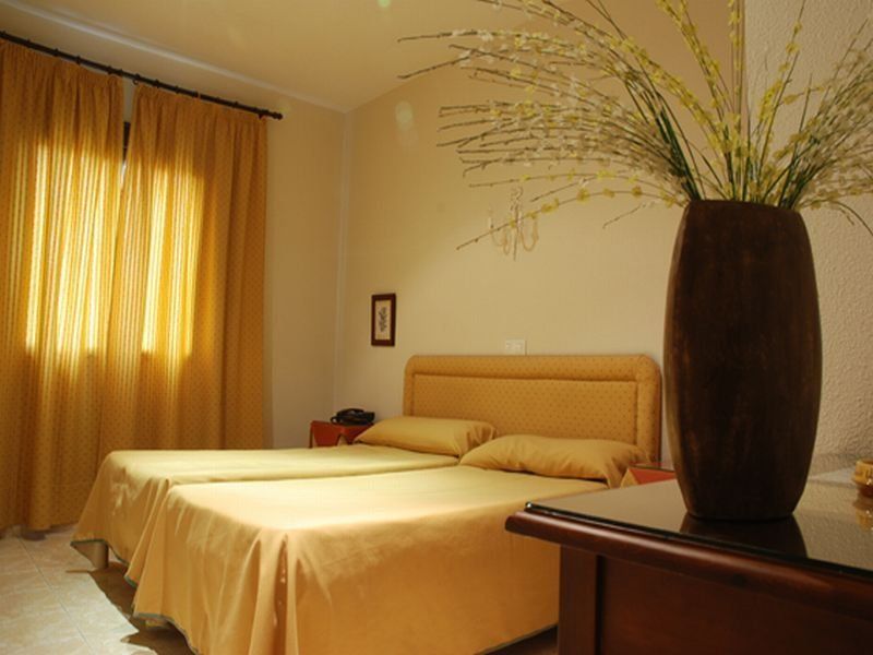 Hostal León 2