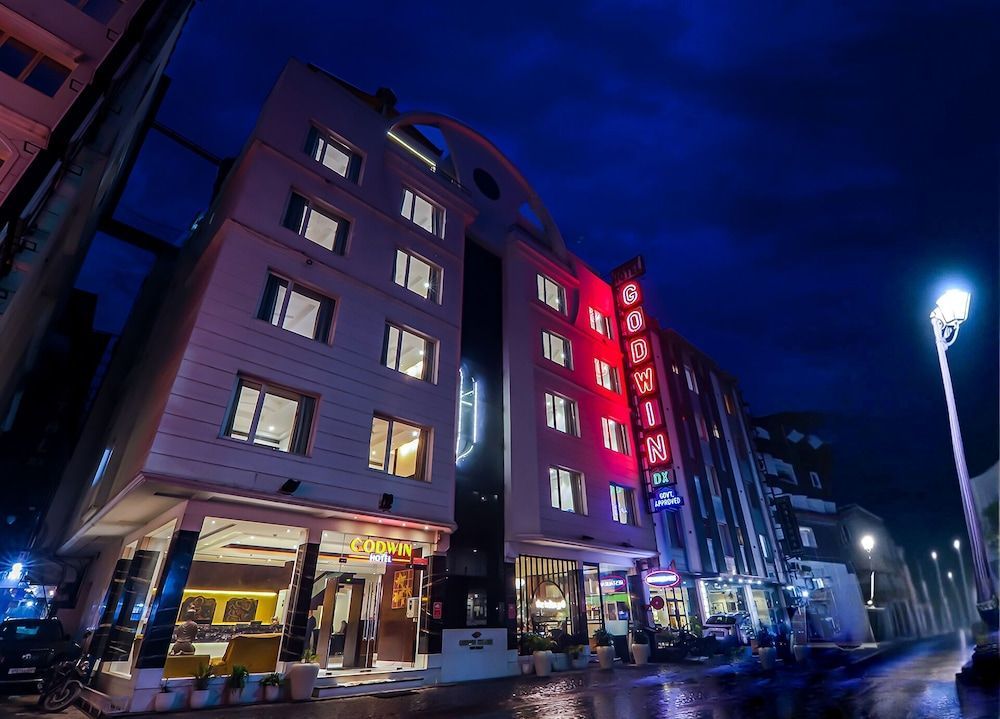 HOTEL GODWIN DELUXE NEAR CONNAUGHT PLACE Offers FREE AIRPORT PICKUP 1