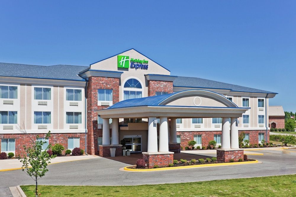 Holiday Inn Express & Suites PARAGOULD by IHG 1
