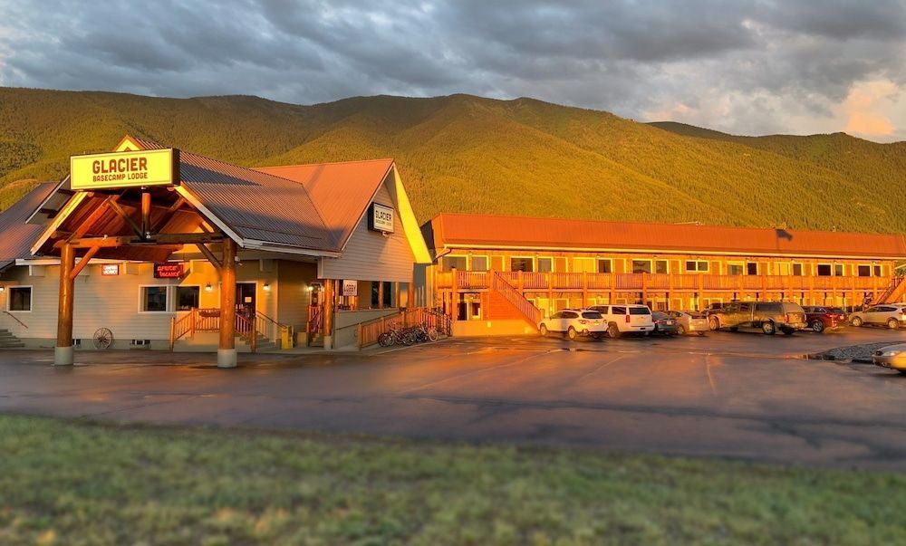 Glacier Basecamp Lodge 1