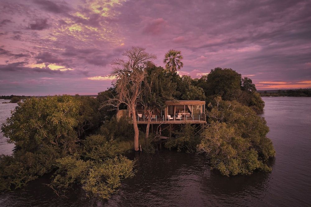 Victoria Falls River Lodge 1