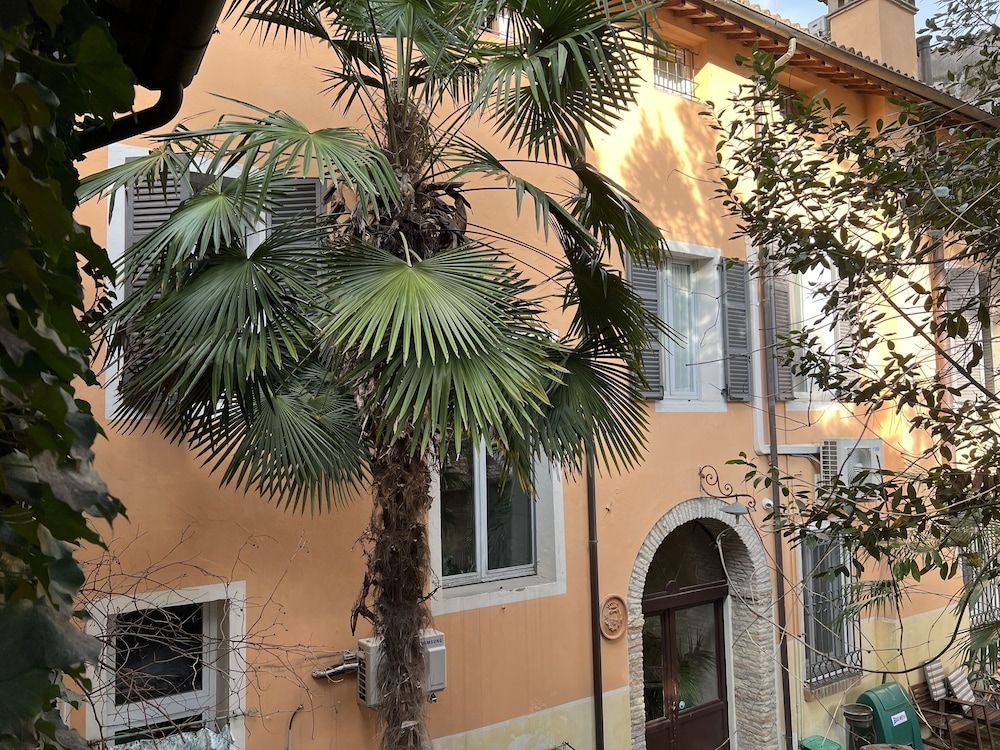 a casa di paola 1
