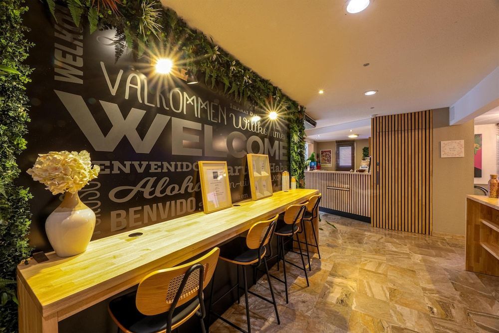 Ostal Pau Universite - Sure Hotel Collection by Best Western 1