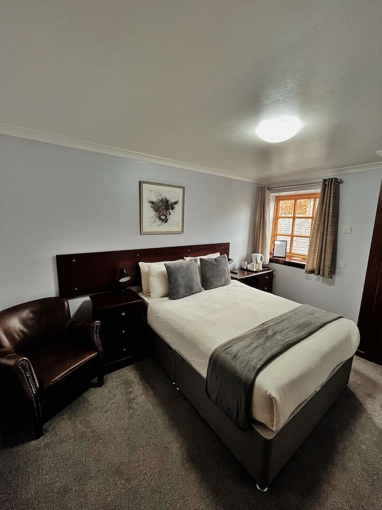 The Stag Hotel 2