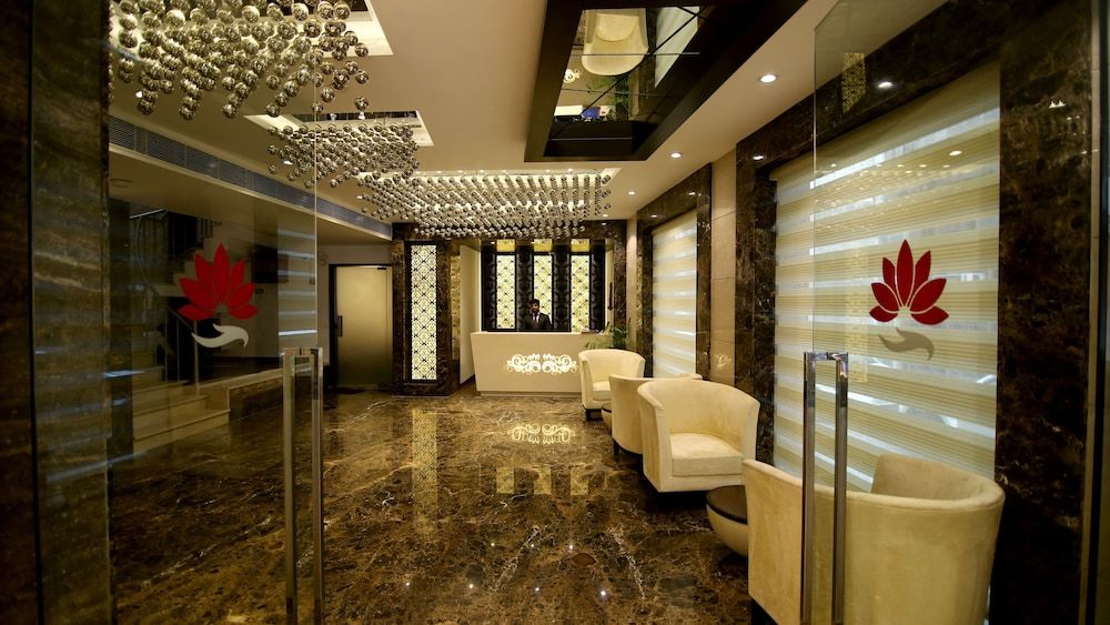 Hotel The Prime Balaji Deluxe, City Centre, With Free Airport Pickup 1