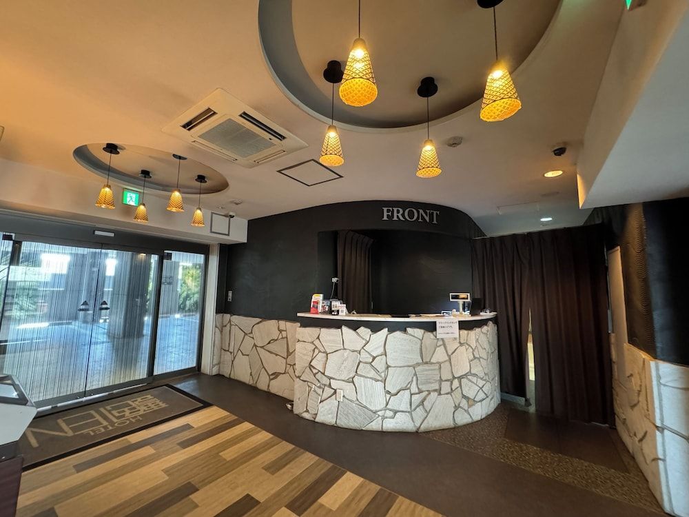 HOTEL EN 2