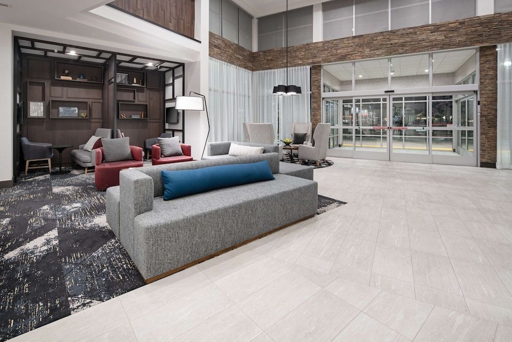 Hyatt Place Bakersfield 2