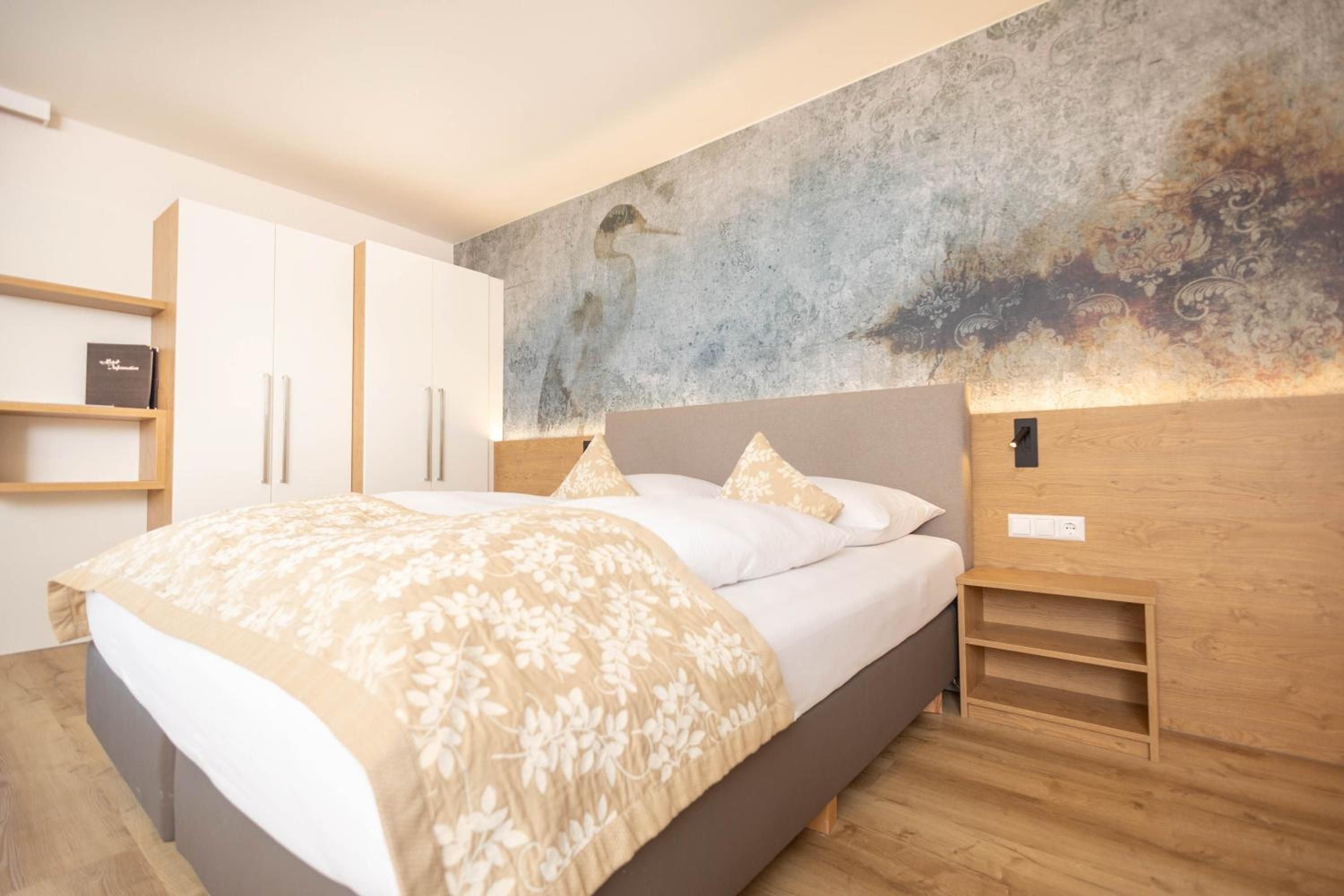 Hotel Garni Wurzer 2