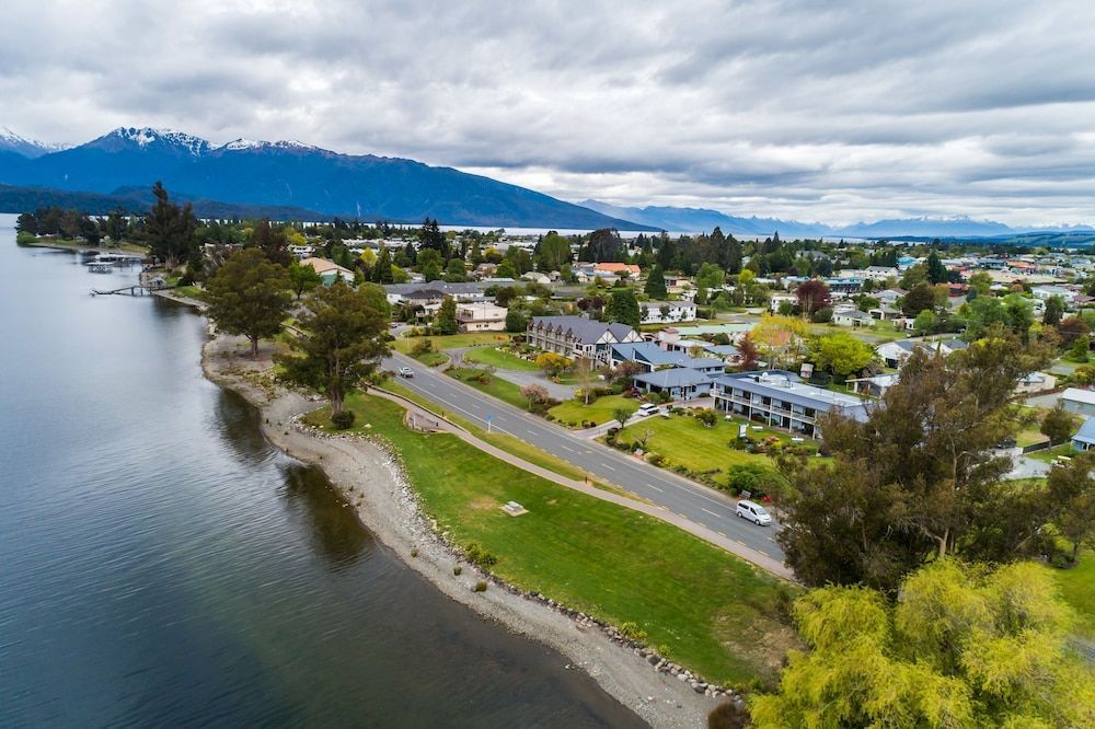 Lakeside Motel & Apartments 1