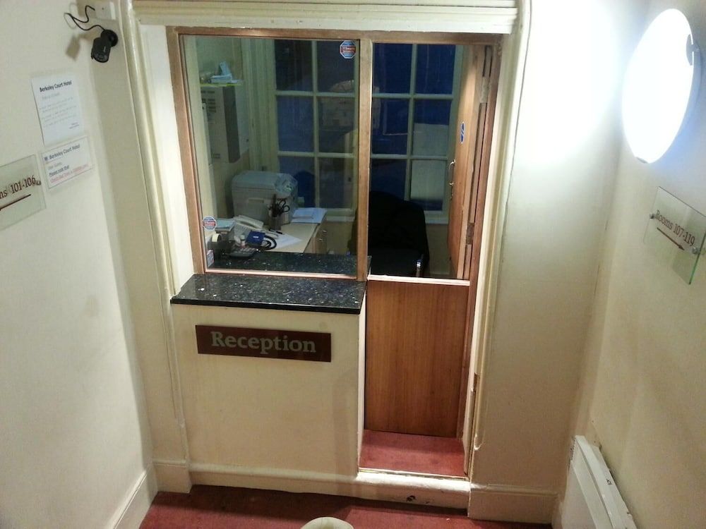 Berkeley Court Hotel 2
