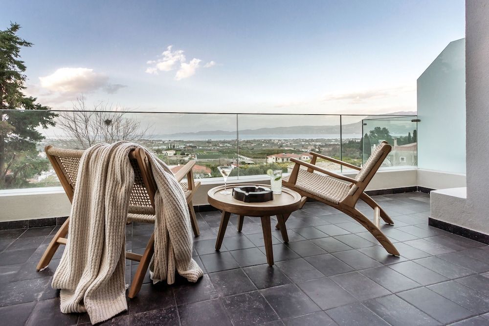 ACRO Upscale Residences 1