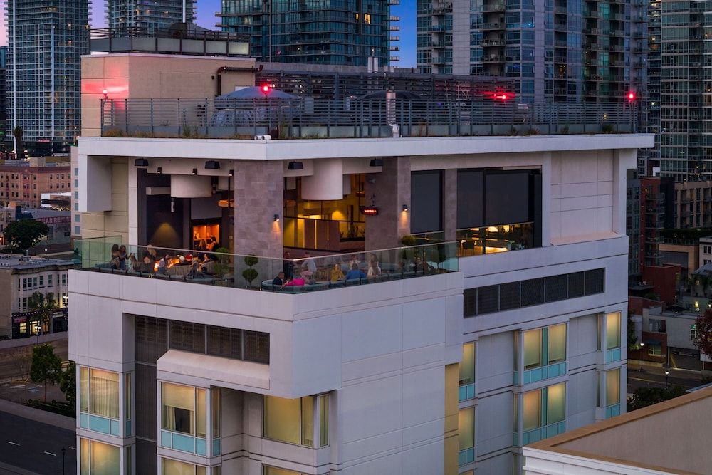 Courtyard by Marriott San Diego Gaslamp/Convention Center 1