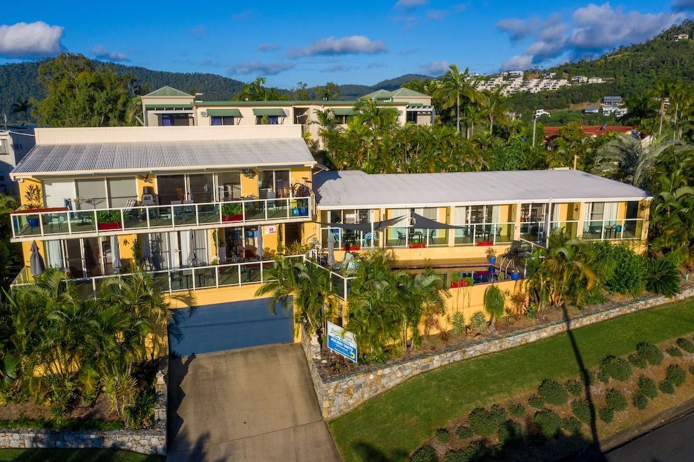 Sunlit Waters Studio Apartments 1