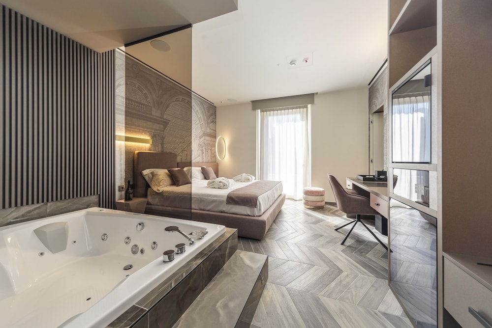Tritone Luxury Suites Piazza del Popolo 1