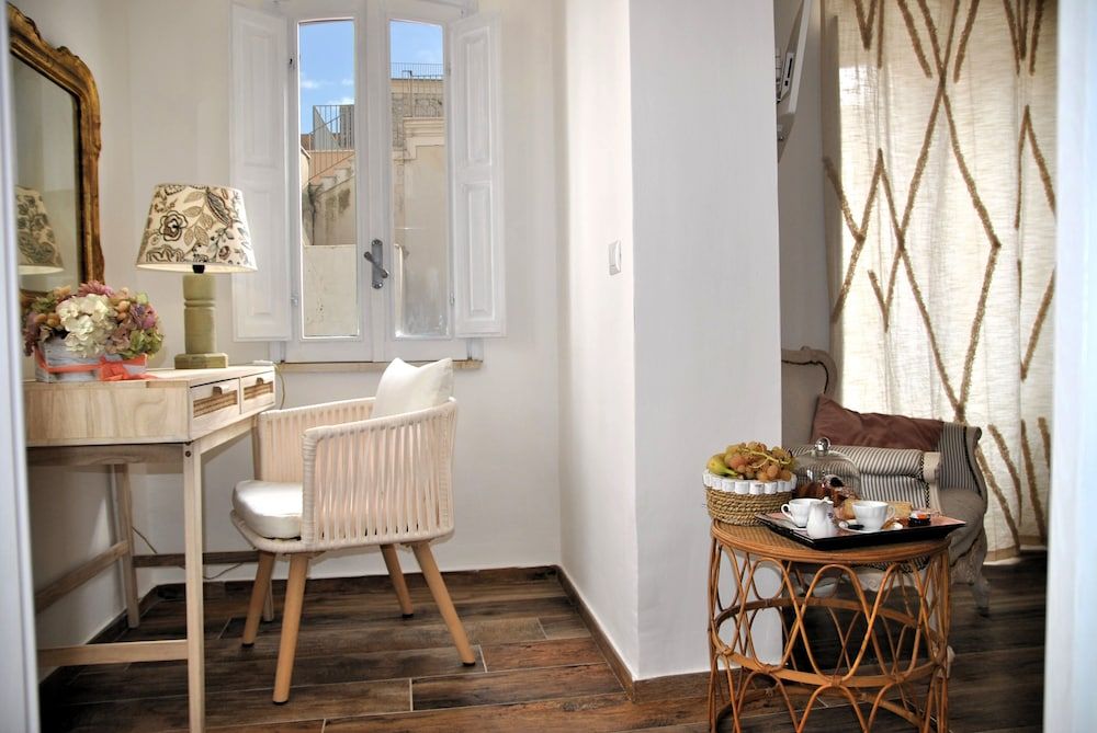 Room in B&B - Mariasofia Master Suite With Private Bathroom 2