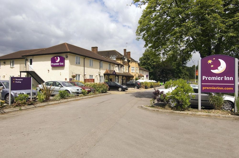 Premier Inn Bagshot 1