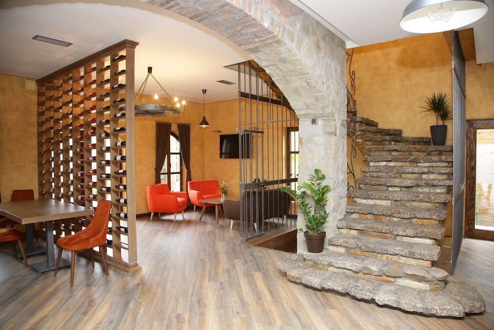 Garni Hotel Chicha - Winery ŠKRBIĆ 2