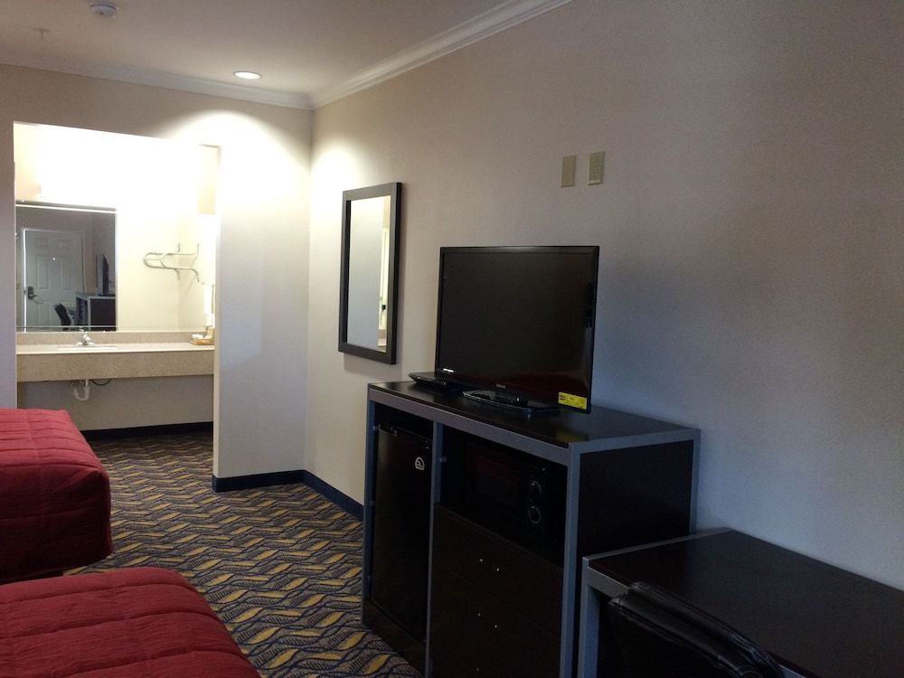 Palace Inn Kingwood 2