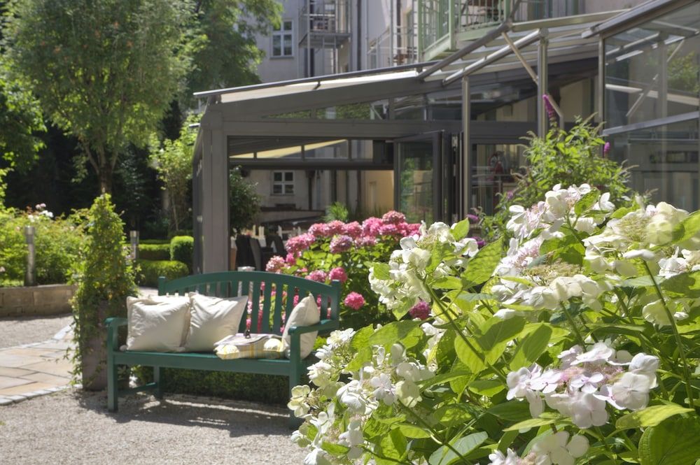 MAXIMILIAN MUNICH Apartments & Hotel 1
