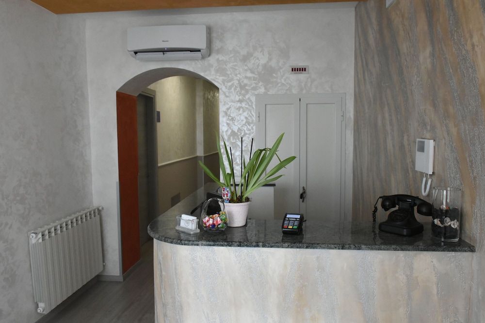 Albano Station Rooms 1